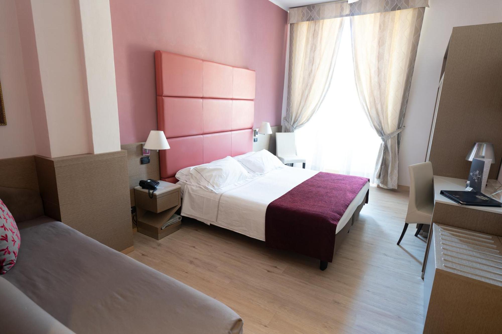 Hotel Ligure Алассио Экстерьер фото