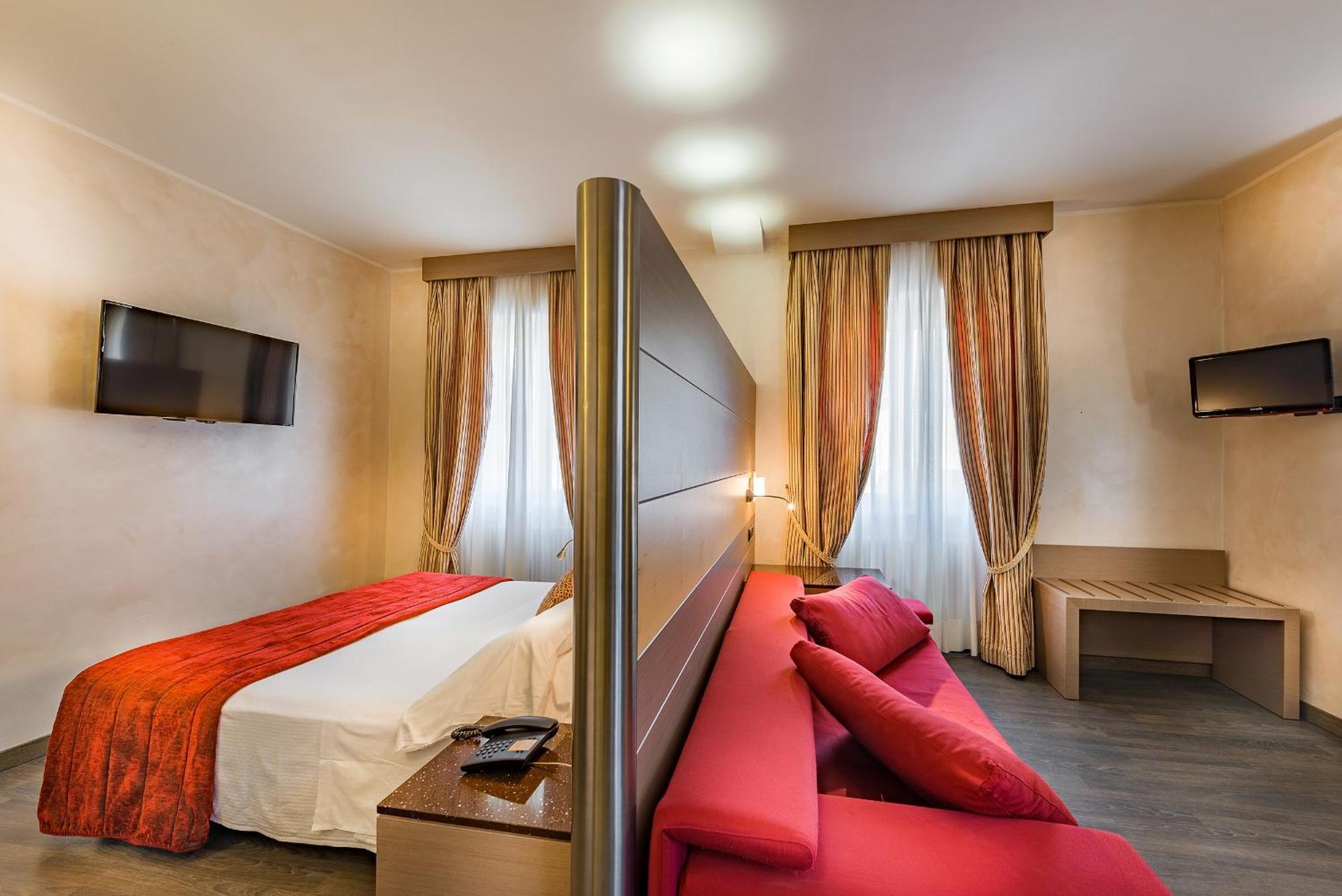 Hotel Ligure Алассио Экстерьер фото